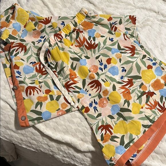 Floral Print Women's Shorts/Shirt Set - Picture 1 of 8